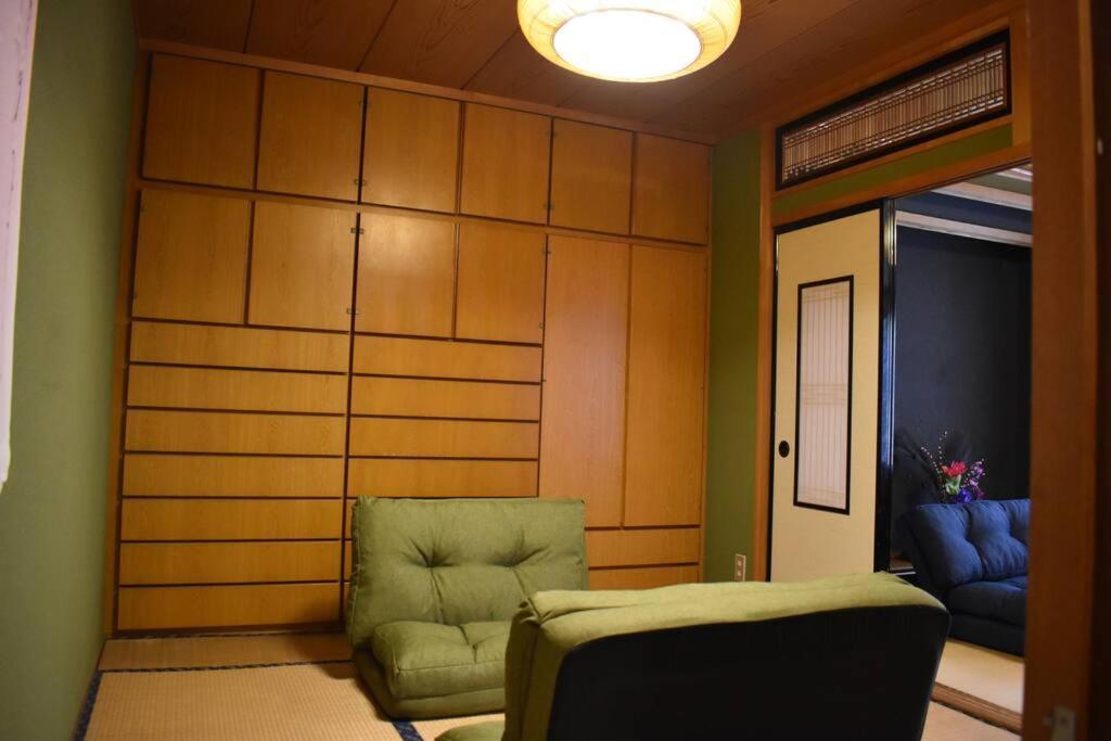 Only For One Group Cheaper For 6Th & 7Th Guest 市街地中心部 一棟貸しの宿 Guest House Don'S Home Takayama  Zewnętrze zdjęcie